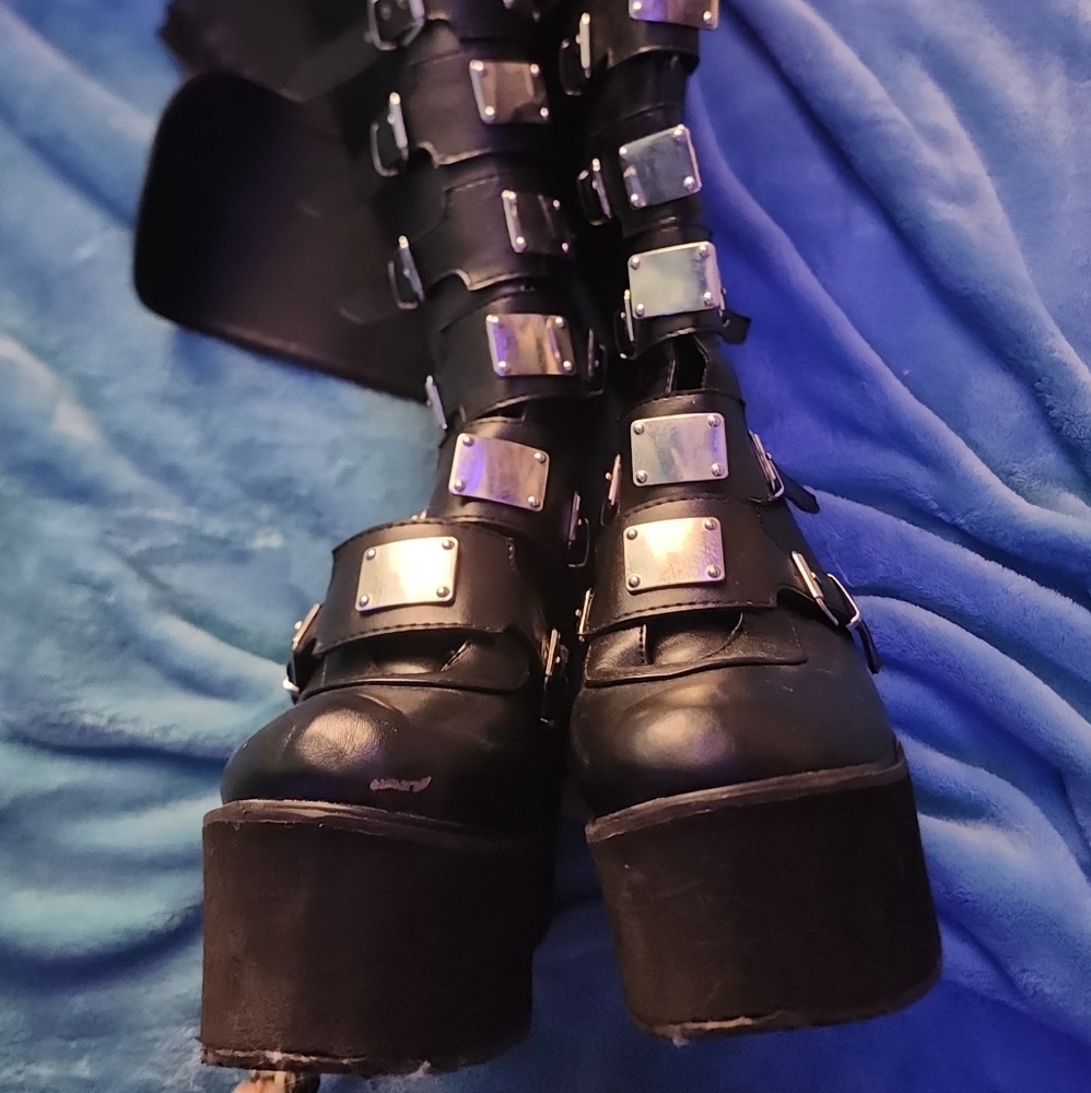 Slightly used demonia boots
